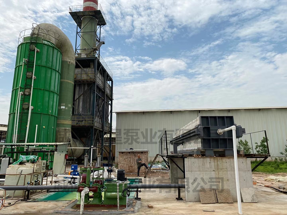 咸陽華星泵業生產的柱塞泥漿泵在磚廠使用現場 磚廠用壓濾機客戶現場2